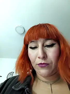 florecita9 online show from November 8, 2025, 7:28 pm