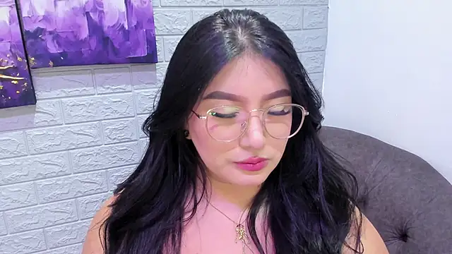  nina sweet online show from December 14, 2025, 1:17 pm