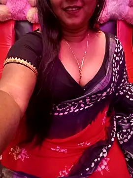 Snapshot of ella_mariya chatting on February 11, 2026, 5:46 pm ella mariya online show from February 11, 2026, 5:46 pm