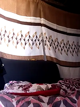 Snapshot of hoittytoittyxx chatting on February 16, 2026, 10:14 am hoittytoittyxx online show from February 16, 2026, 10:14 am