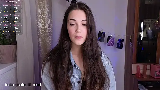 Snapshot of art_phoenix chatting on February 21, 2026, 9:06 pm art phoenix online show from February 21, 2026, 9:06 pm