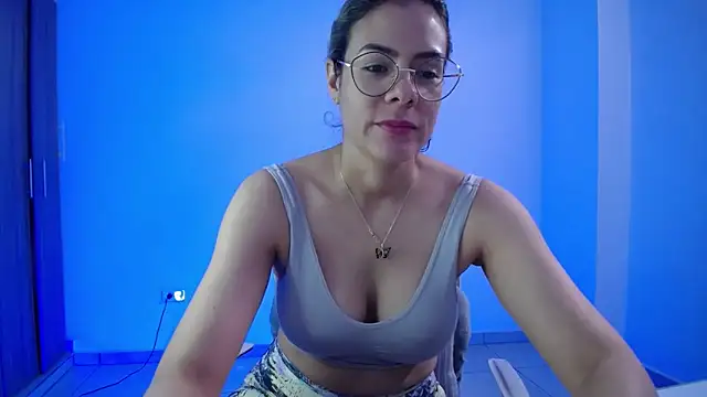 Snapshot of candydowson1 chatting on October 11, 2025, 4:19 pm candydowson1 online show from October 11, 2025, 4:19 pm