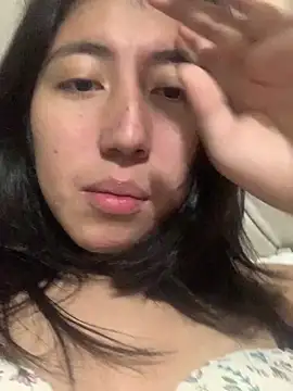 sarah12333 online show from May 26, 2026, 11:47 pm