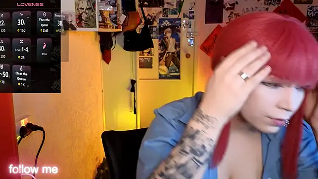 Snapshot of Alex_Howell chatting on November 18, 2025, 8:23 pm Alex Howell online show from November 18, 2025, 8:23 pm