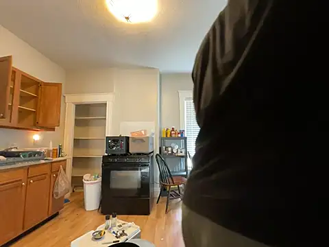 Mcpussypounder211 online show from June 10, 2026, 10:33 pm
