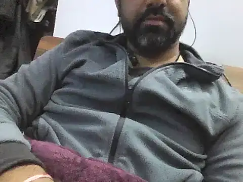 Snapshot of bewolf_17 chatting on January 4, 2025, 6:09 pm bewolf 17 online show from January 4, 2025, 6:09 pm