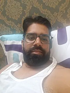 Snapshot of bewolf_17 chatting on September 28, 2025, 3:19 pm bewolf 17 online show from September 28, 2025, 3:19 pm