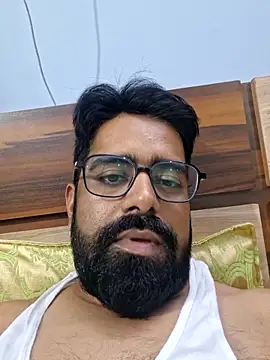 Snapshot of bewolf_17 chatting on October 10, 2025, 11:44 am bewolf 17 online show from October 10, 2025, 11:44 am