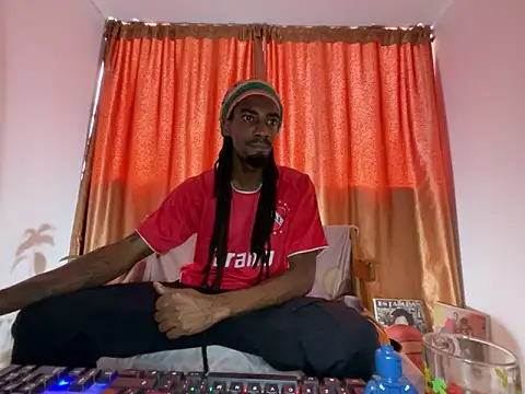 Snapshot of Malkon_Big chatting on February 10, 2026, 5:12 pm Malkon Big online show from February 10, 2026, 5:12 pm