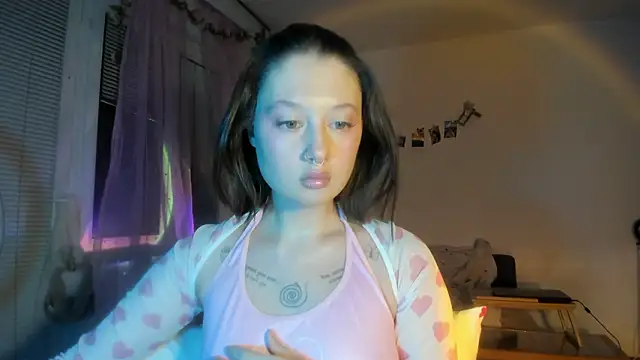 Jenny darling love online show from February 21, 2026, 7:16 pm