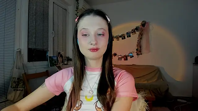 Jenny darling love online show from March 10, 2025, 7:07 pm