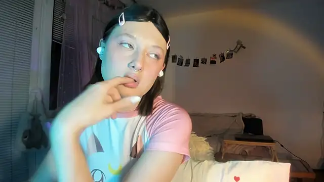 Jenny darling love online show from February 2, 2026, 7:13 pm