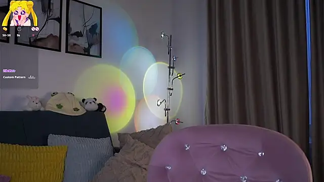 Snapshot of EdlinHargus chatting on February 19, 2026, 1:24 am EdlinHargus online show from February 19, 2026, 1:24 am