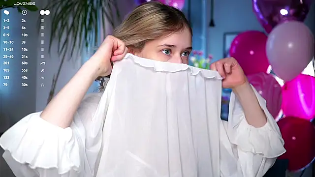 Snapshot of EdlinHargus chatting on March 12, 2025, 5:02 am EdlinHargus online show from March 12, 2025, 5:02 am