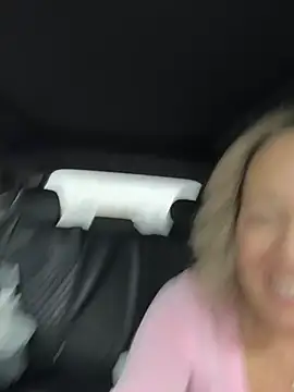 Snapshot of Cherry-red-xo chatting on February 5, 2026, 5:31 pm Cherry-red-xo online show from February 5, 2026, 5:31 pm