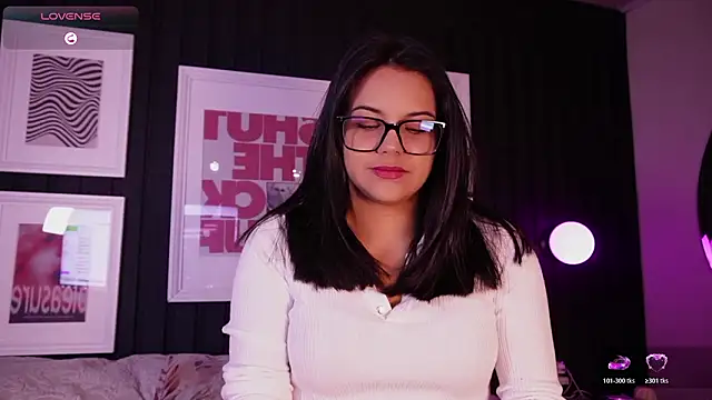 Snapshot of Sophia_wilsonn_ chatting on March 2, 2026, 10:44 am Sophia wilsonn online show from March 2, 2026, 10:44 am