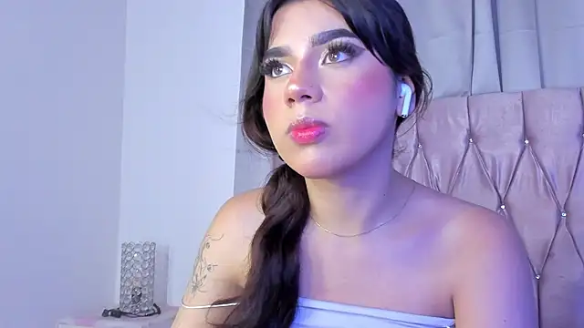 Snapshot of Ashley_piinkk_ chatting on March 19, 2025, 4:14 am Ashley piinkk online show from March 19, 2025, 4:14 am