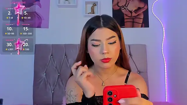 Ashley piinkk  online show from December 1, 2025, 5:30 am