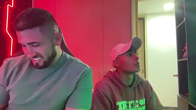 Jhonyblack 1 online show from December 20, 2025, 4:59 am