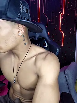 Snapshot of Jhonyblack_1 chatting on October 20, 2025, 8:53 pm Jhonyblack 1 online show from October 20, 2025, 8:53 pm