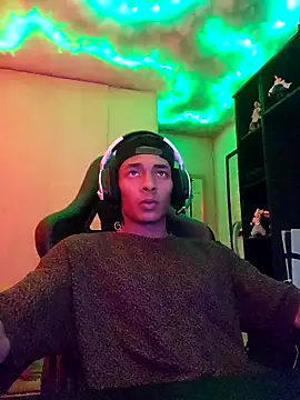 Snapshot of Jhonyblack_1 chatting on November 6, 2025, 8:02 pm Jhonyblack 1 online show from November 6, 2025, 8:02 pm