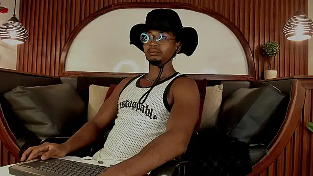 JamalMyst online show from April 12, 2026, 4:49 am