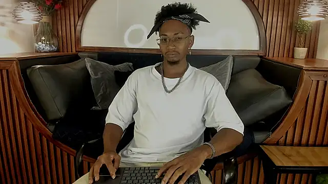 JamalMyst online show from April 17, 2026, 7:38 pm