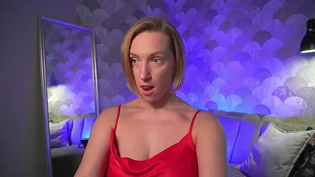 Snapshot of UmaTruewoman chatting on January 8, 2026, 5:35 am UmaTruewoman online show from January 8, 2026, 5:35 am