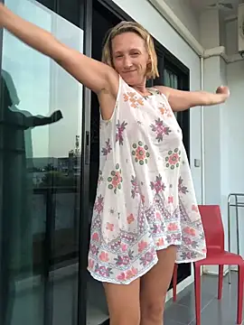 UmaTruewoman online show from April 10, 2026, 12:28 am