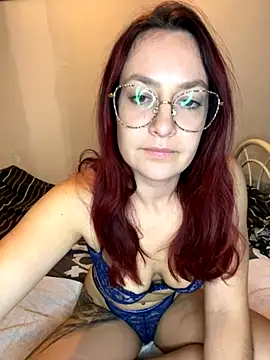 ladoucedu34 online show from November 2, 2025, 3:50 pm