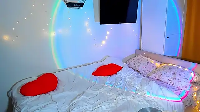 Snapshot of mirrorofsoul chatting on October 1, 2025, 6:01 pm mirrorofsoul online show from October 1, 2025, 6:01 pm