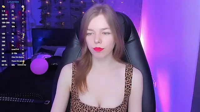 Tina Tayllor online show from March 3, 2025, 12:50 pm