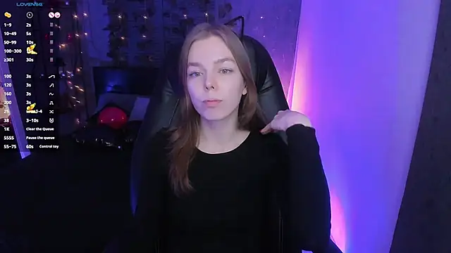 Tina Tayllor online show from February 28, 2025, 5:15 pm