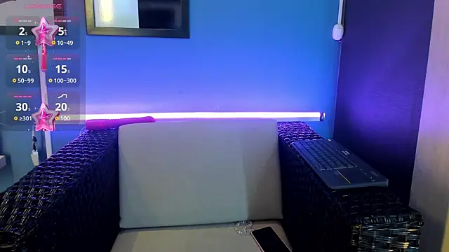 Susa1userma  online show from March 19, 2025, 7:27 pm