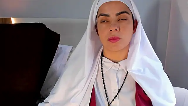 Snapshot of ClaraMariaMon chatting on July 1, 2026, 3:45 pm ClaraMariaMon online show from July 1, 2026, 3:45 pm