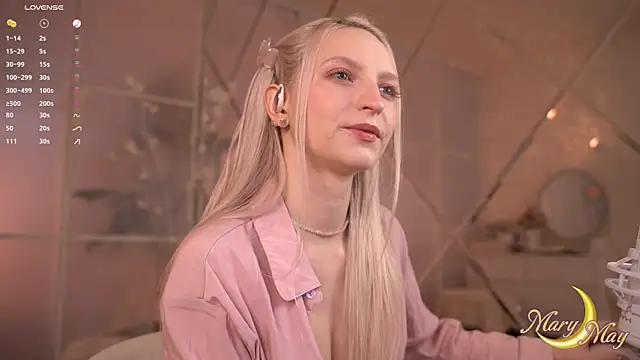 marylunamay online show from April 20, 2026, 5:21 am