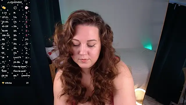 Snapshot of MissBecca chatting on July 18, 2026, 4:32 am MissBecca online show from July 18, 2026, 4:32 am
