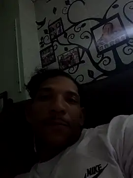 Jhonny walkeer online show from November 17, 2025, 12:47 am