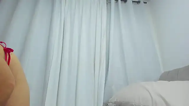 laly mariana online show from January 15, 2026, 4:05 am