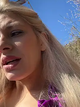 Lolitaxlola online show from March 20, 2025, 11:38 am