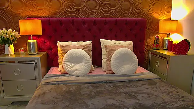 IrisMonn online show from April 14, 2026, 5:23 am