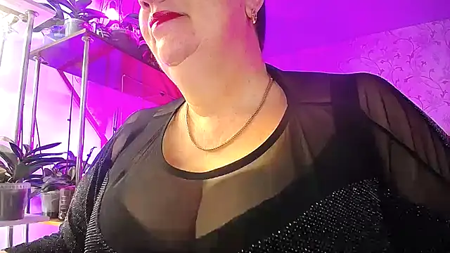  Sweet Woman online show from November 17, 2025, 5:44 am