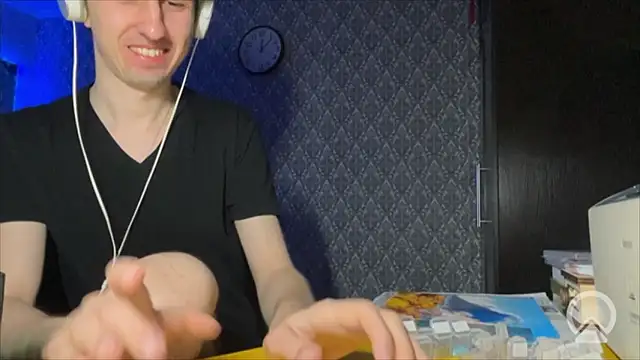 Aki-Laky online show from March 3, 2026, 7:10 pm