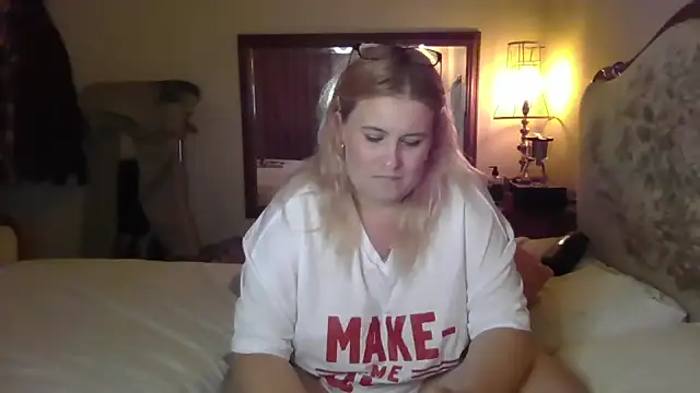 Snapshot of JosieAndYou chatting on September 12, 2025, 9:03 pm JosieAndYou online show from September 12, 2025, 9:03 pm