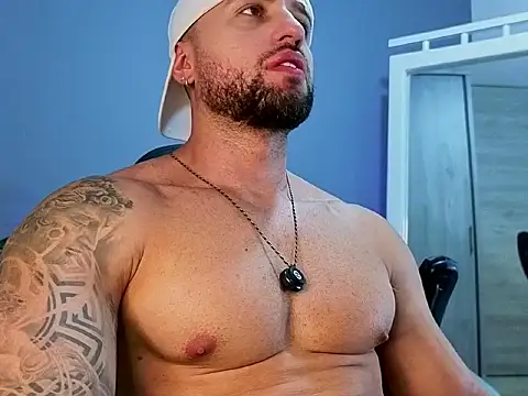 OwenMaximus814 online show from April 13, 2026, 5:50 pm