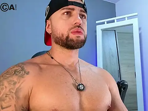 OwenMaximus814 online show from March 22, 2026, 4:19 pm