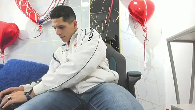 Steven x94 online show from February 17, 2026, 8:39 pm