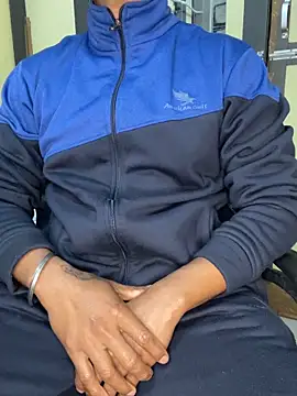 Snapshot of loveboyrp chatting on February 4, 2026, 3:23 am loveboyrp online show from February 4, 2026, 3:23 am