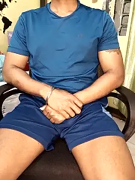 Snapshot of loveboyrp chatting on February 23, 2026, 9:10 am loveboyrp online show from February 23, 2026, 9:10 am