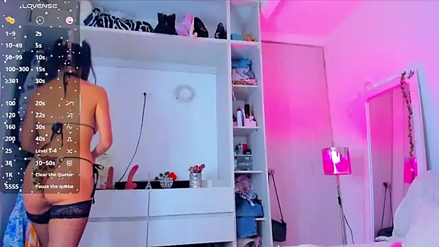 Snapshot of Lunadahia chatting on October 16, 2025, 3:59 am Lunadahia online show from October 16, 2025, 3:59 am